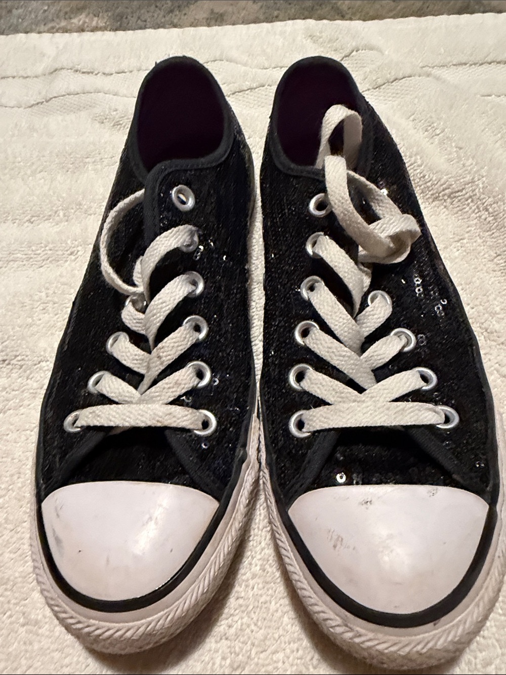 Black Sequin Low-Top Lace-Up Women's Sneakers